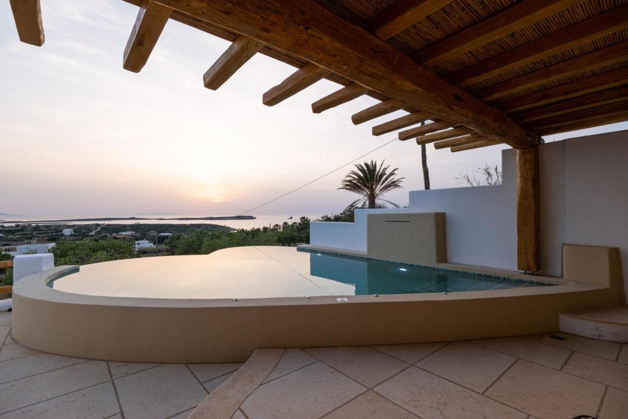 Utopia Suites By Anna Platanou Agia Irini  Buitenkant foto